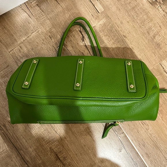Dooney and Bourke purse. Green. Limited Edition. Extra pockets. NEVER USED. - Picture 10 of 10
